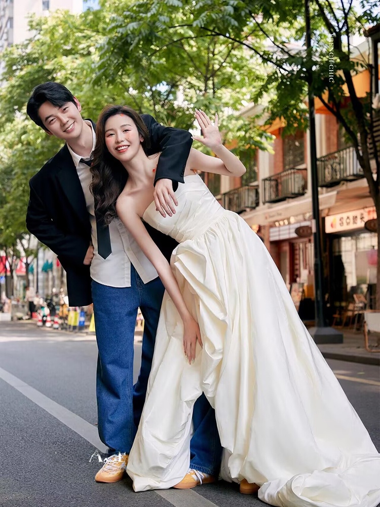 유행하는 한국 스타일 데님 스트리트 스냅 웨딩드레스 커 - Photography Street 리뷰 및 가격
